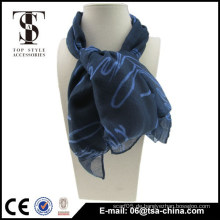 Heiße neue Produkte für 2015 Dame dunkelblauer Druck Einfacher Schal Briefdruck Schal